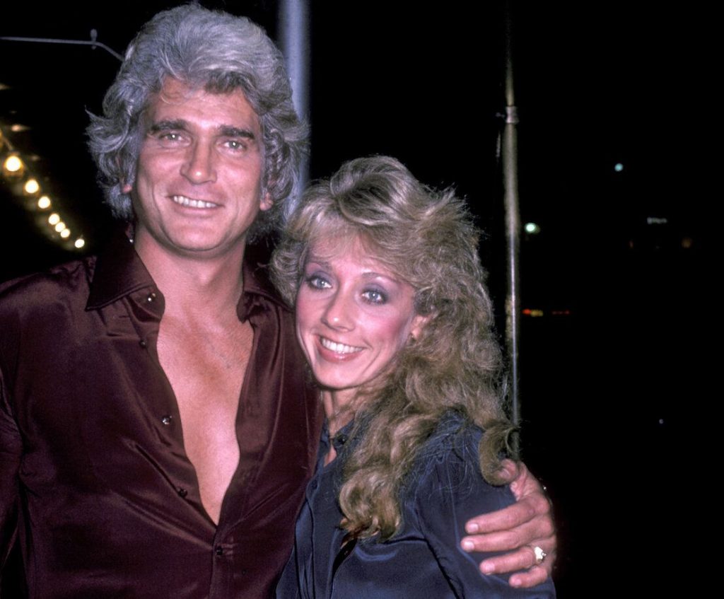 Actor Michael Landon and girlfriend Cindy Clerico on November 21, 1982 pose for photographs outside the Sherry Netherlands Hotel in New York City | Image: Pinterest