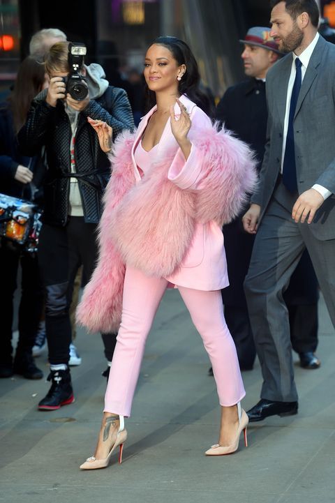 Rihanna clad in a pink ensemble, 2015 | 
Image: Pinterest