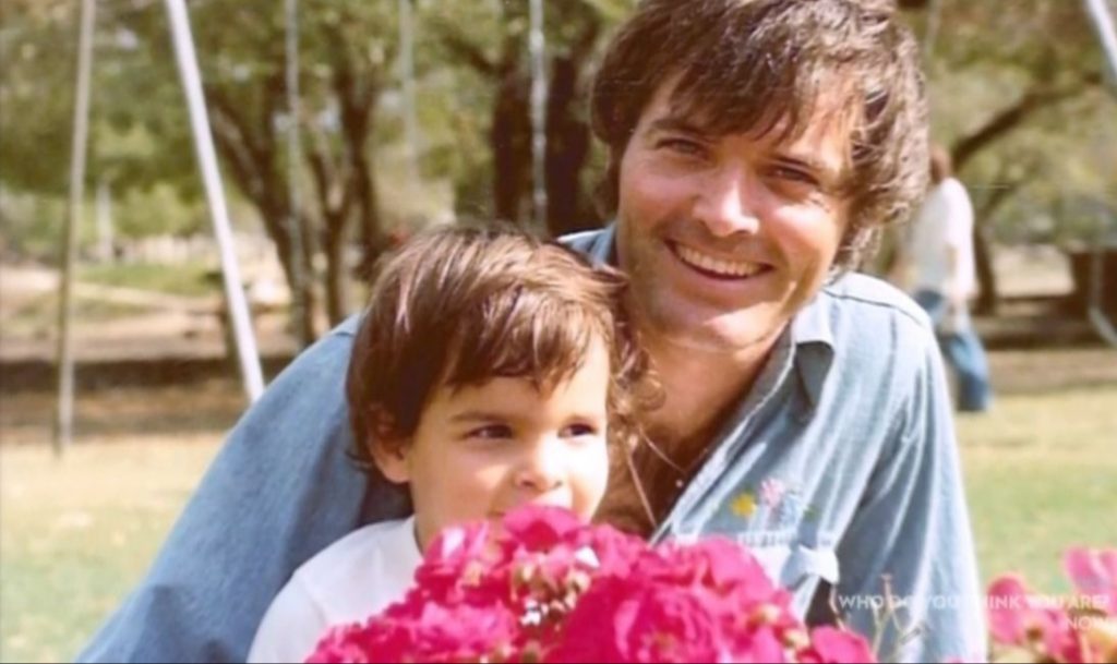 Angie Harmon as a child with her dad | Image: Pinterest
