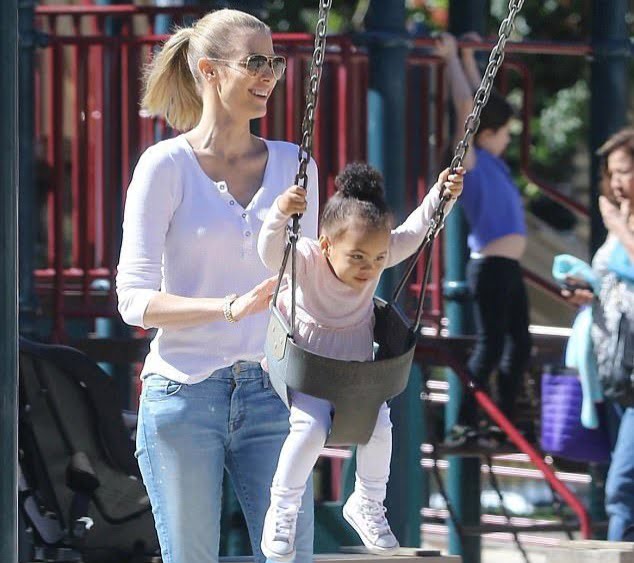 Paige Butcher and her daughter Izzy | Image: Pinterest