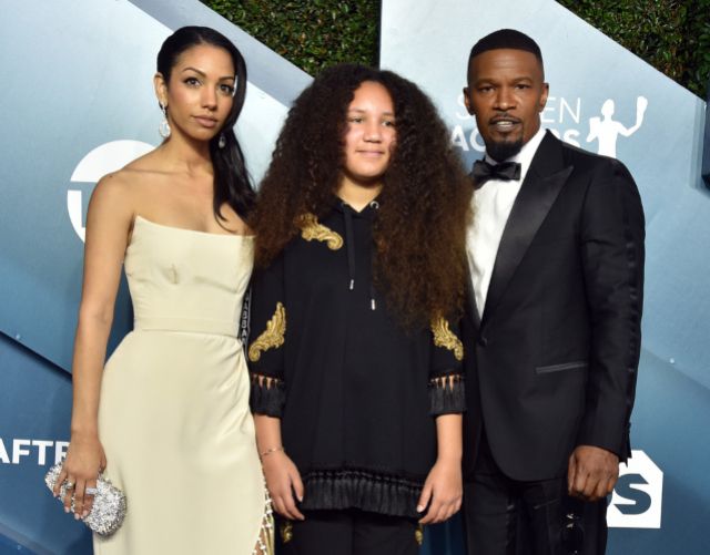 Jamie Foxx with his two kids | Image: Pinterest
