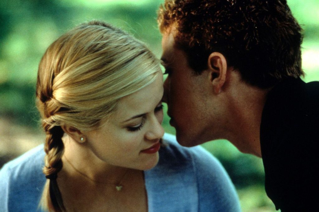 Reese Witherspoon and Ryan Phillippe in the film 'Cruel Intentions', 1999 | Image: Pinterest