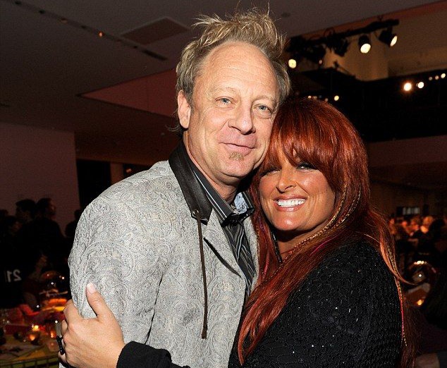 Wynonna Judd and her husband Cactus Moser | Image: Pinterest