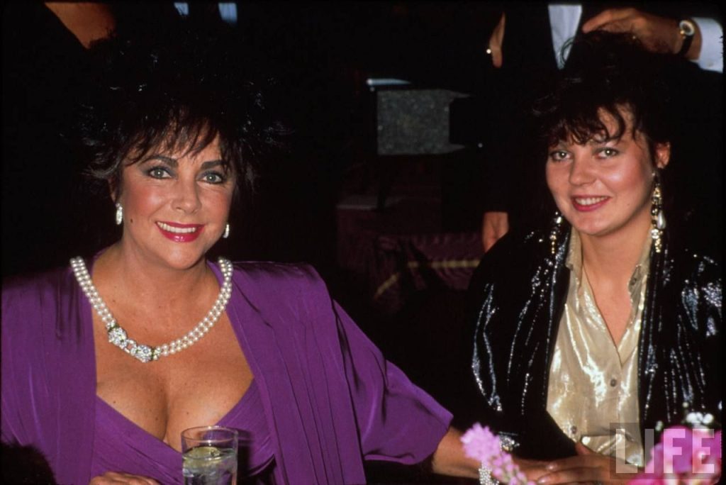 Elizabeth Taylor and her daughter Maria Burton | Image: Pinterest