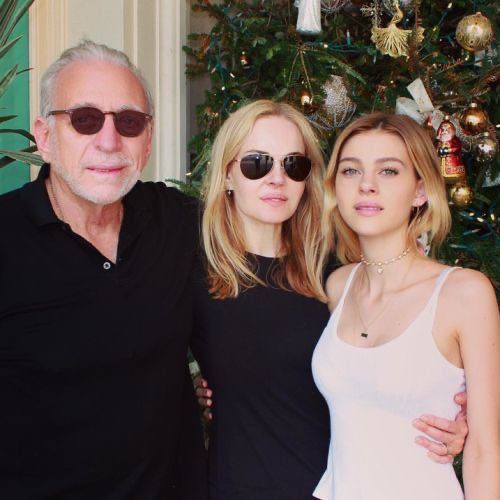 A picture of Claudia Peltz with her husband and famous daughter.