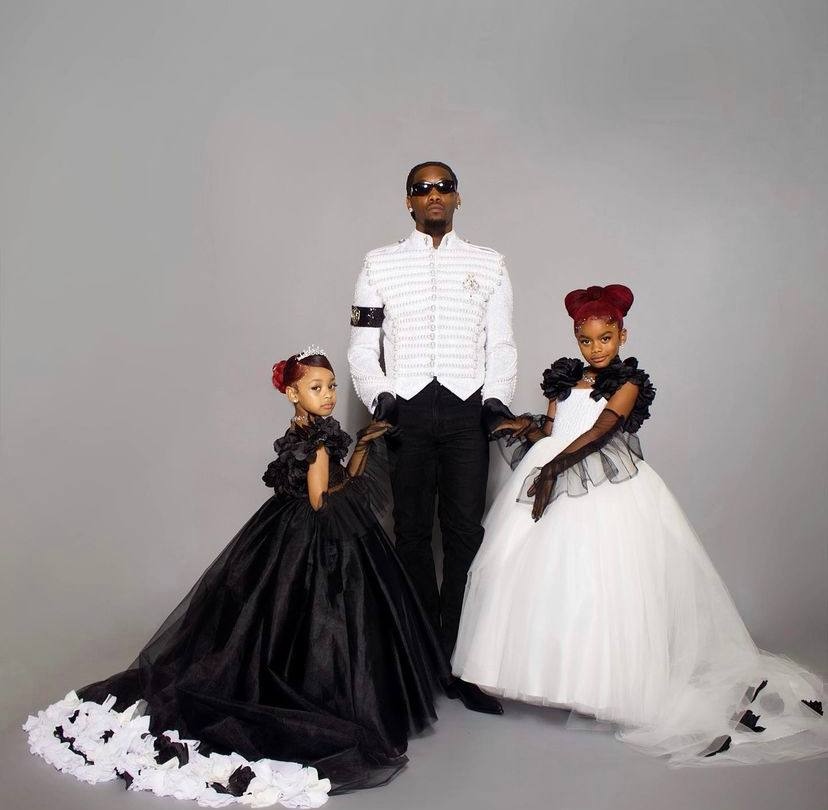 A beautiful picture of Offset with his daughters