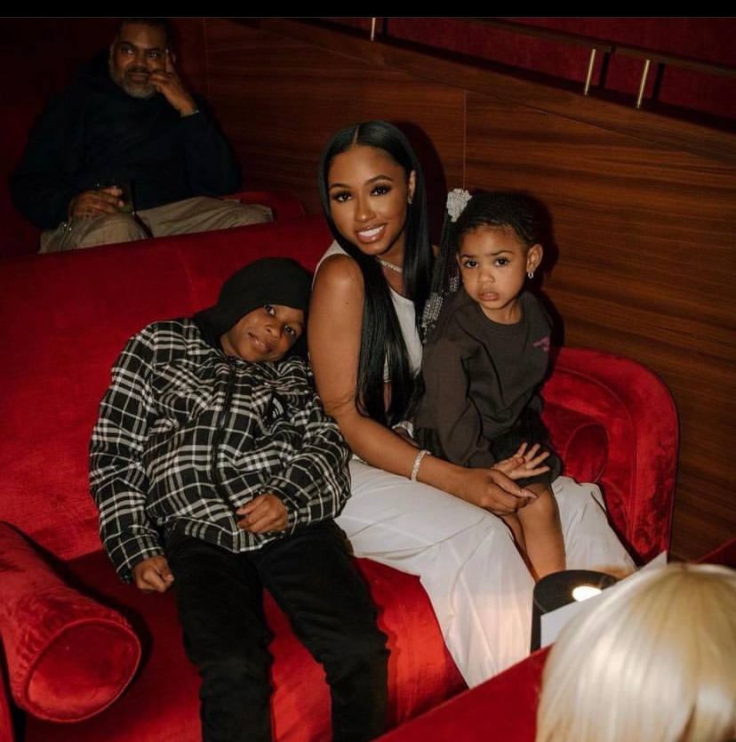 Jai Malik Wiggins Jr, in a picture with his mom and his sister