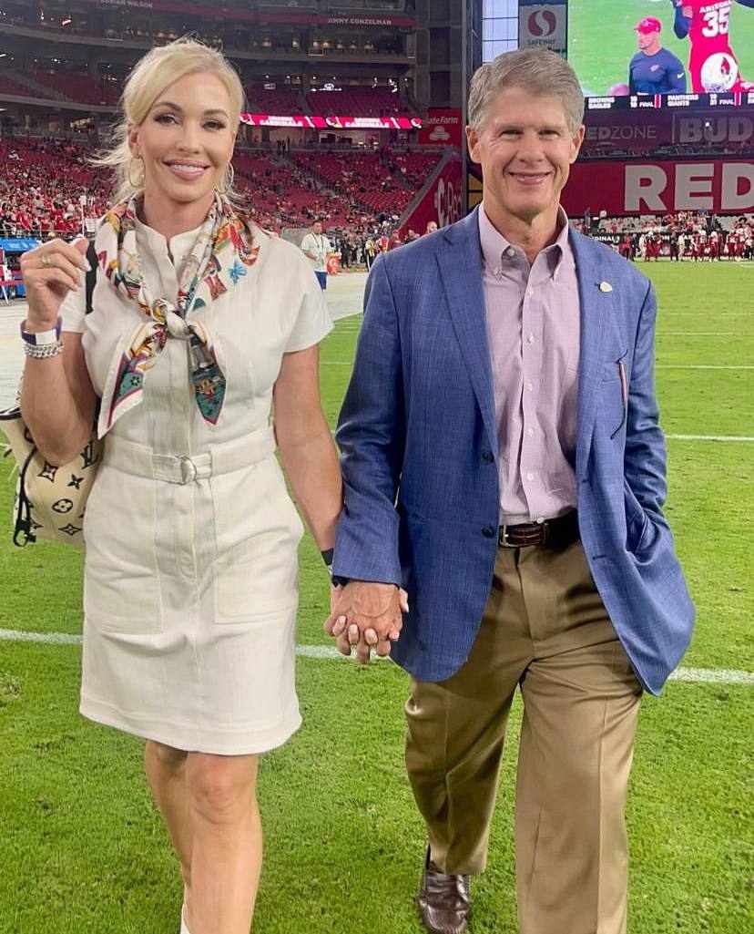 A beautiful picture of Tavia Shackles and Clark Hunt.