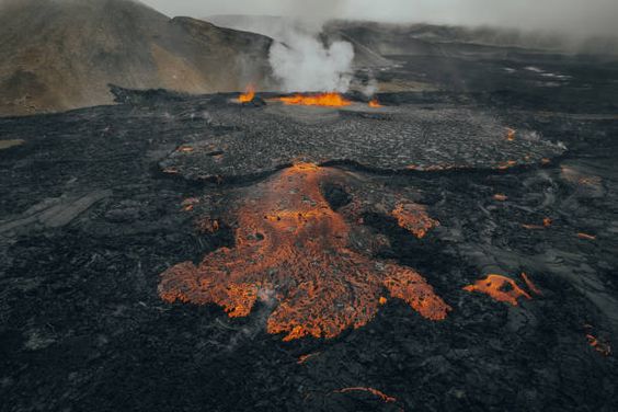 A picture of Reykjanes Peninsula volcanoes