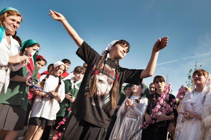 A picture of Chechnya citizens during a festival