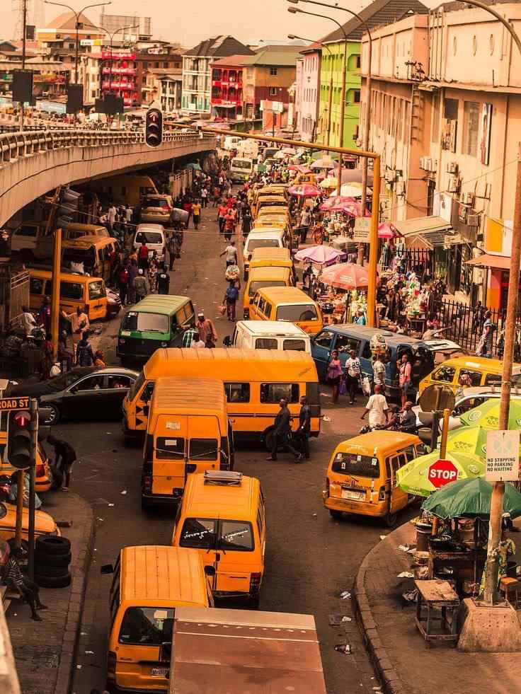 A picture of a bustling Nigerian Street