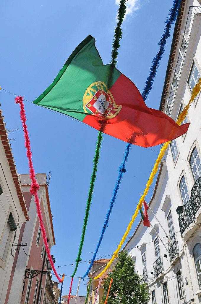 A picture of a Portugal flag