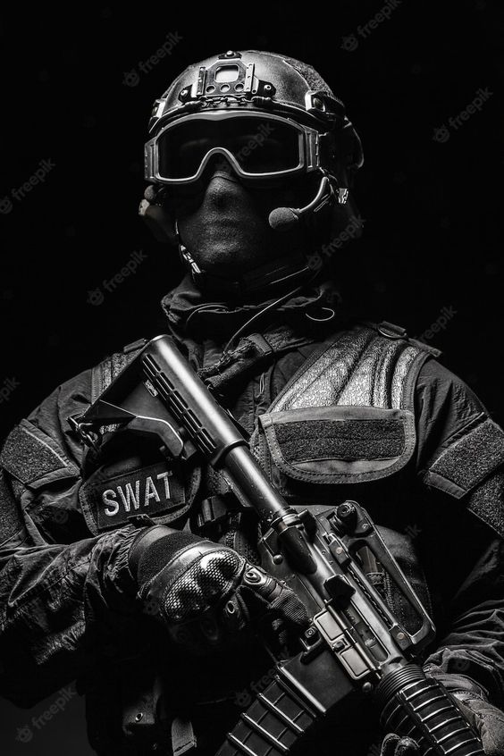 A SWAT operative