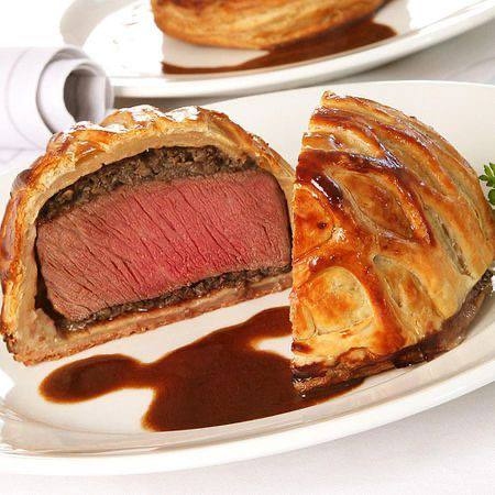 A picture of a beef wellington meal that Erin Patterson served her in-laws