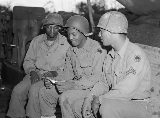 A picture of three black soldiers
