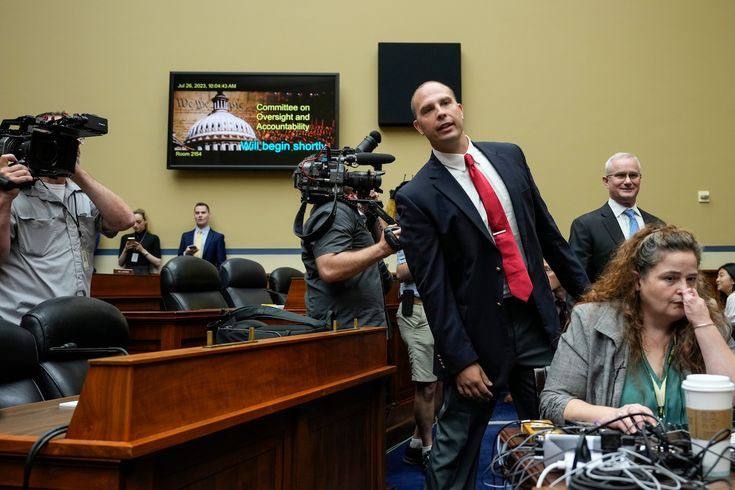 A picture of David Grusch at the UFO press hearing