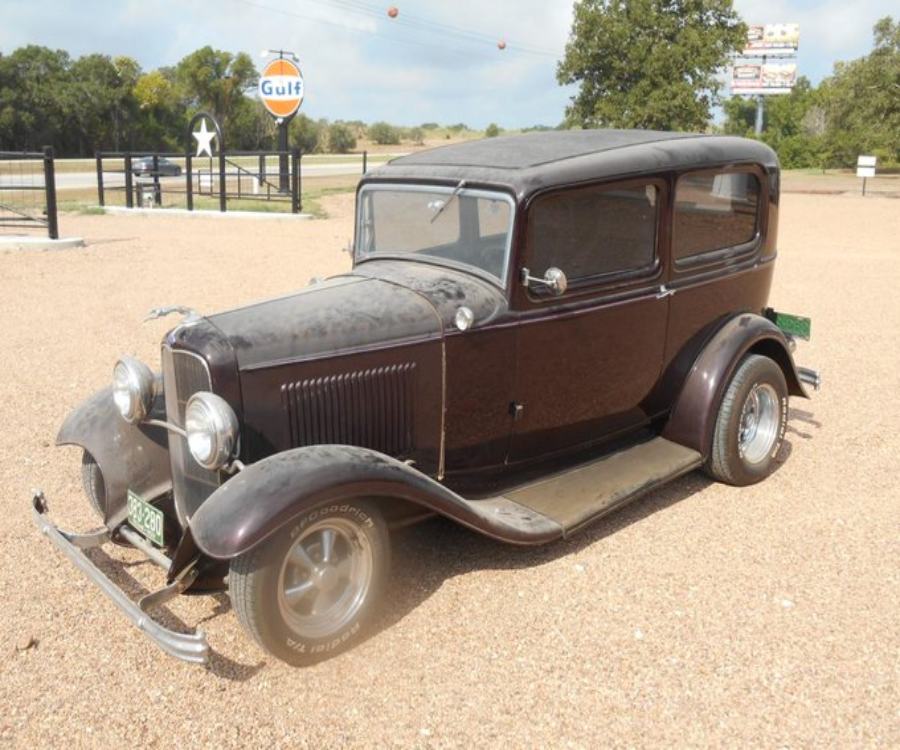 An image of a 1932 Ford Tudor Street Rod