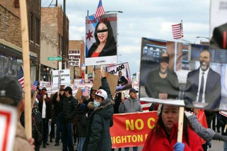 A picture of Chicago residents protesting