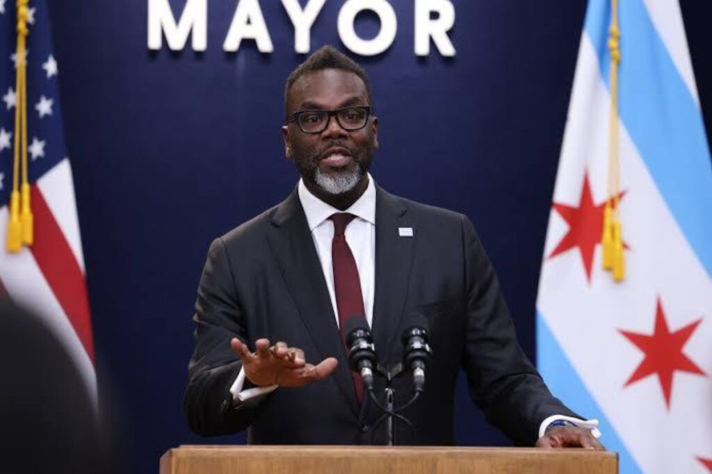 A picture of Chicago Mayor Brandon Johnson