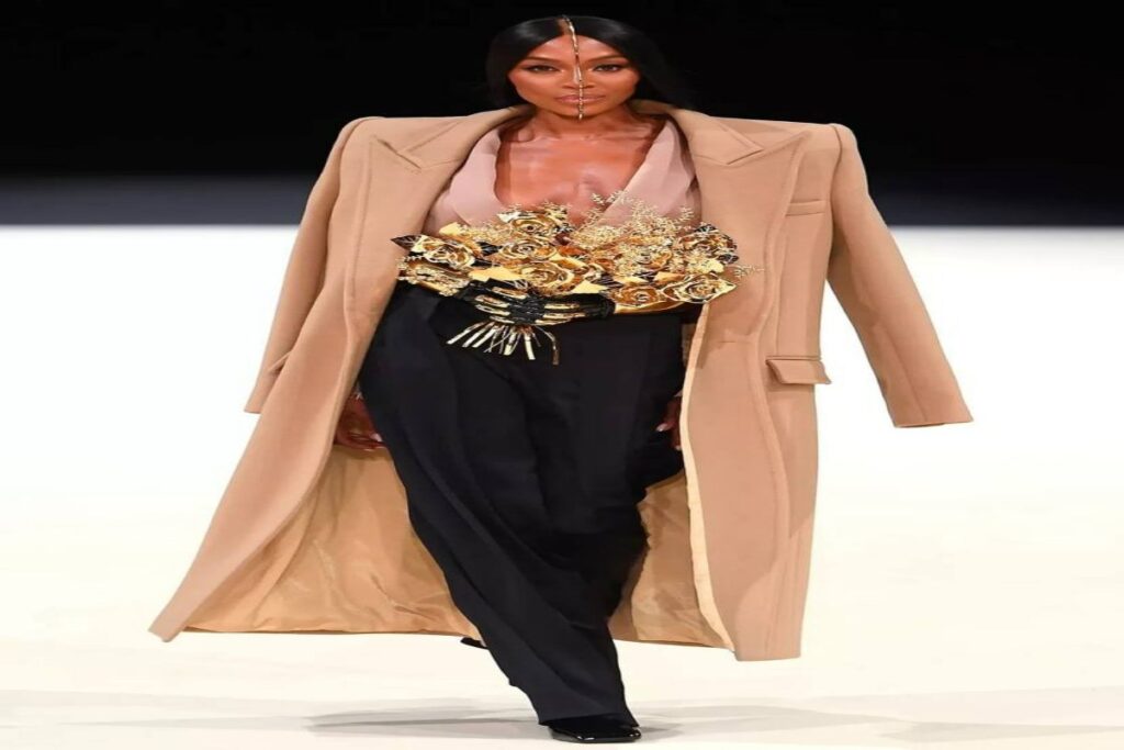 A picture of Naomi Campbell at the Paris Fashion Week runway