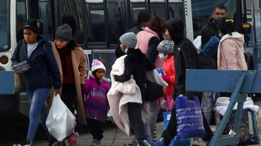 Migrants arriving in Chicago on buses