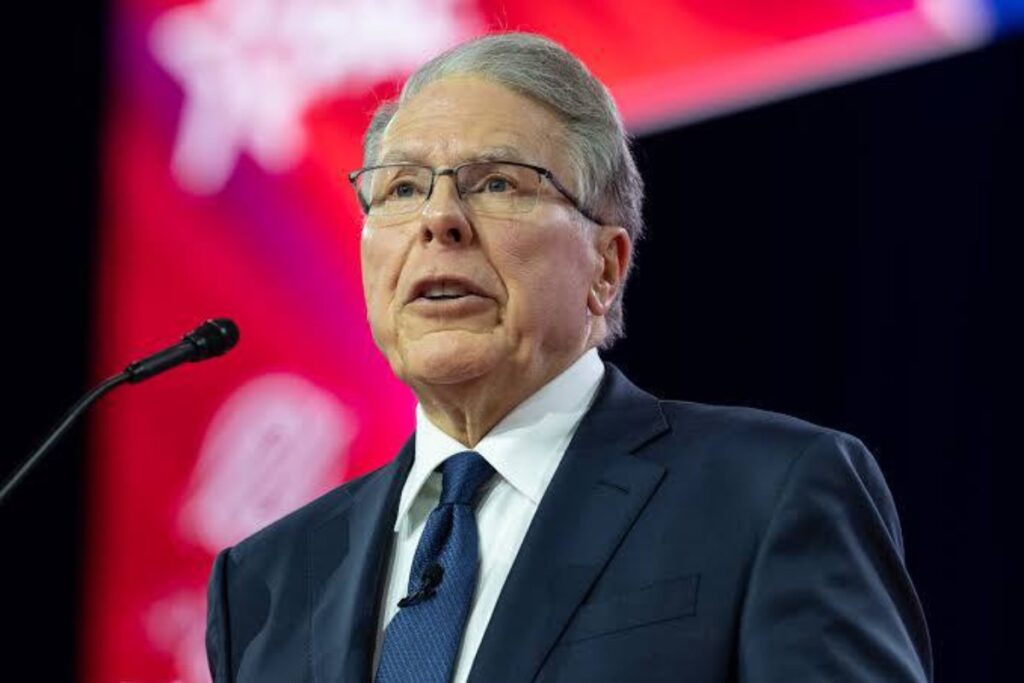 A picture of NRA Leader Wayne LaPierre