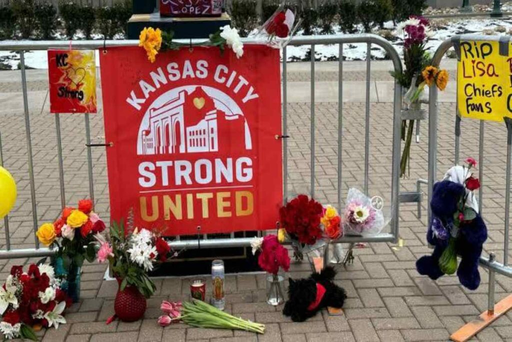 A picture of memorial set for the Chiefs rally shooting victim