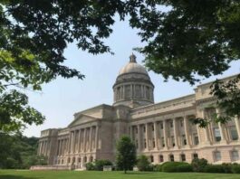 A picture of Kentucku Senate which granted new child support bill