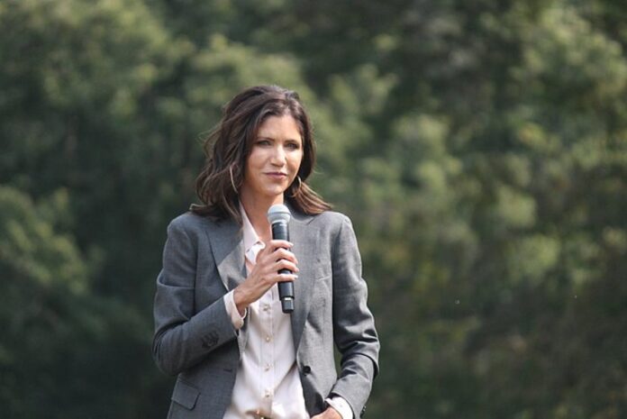 A picture of South Dakota Governor Kristi Noem speaking to guests at the 2020 Nebraska Steak Fry.