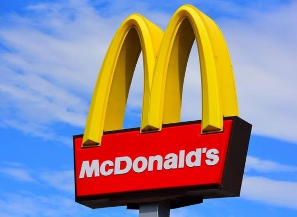 McDonalds' sign and logo