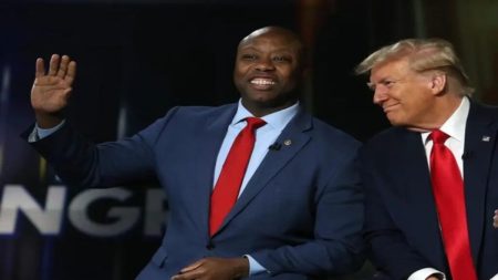 A picture of Senator Tim Scott and Donald Trump