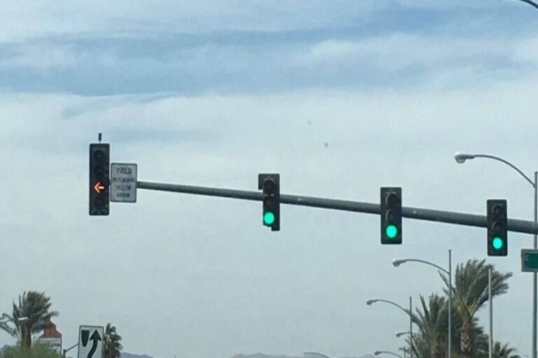 California City Removes Traffic Lights to Prevent Theft By Nearby Homeless Community
