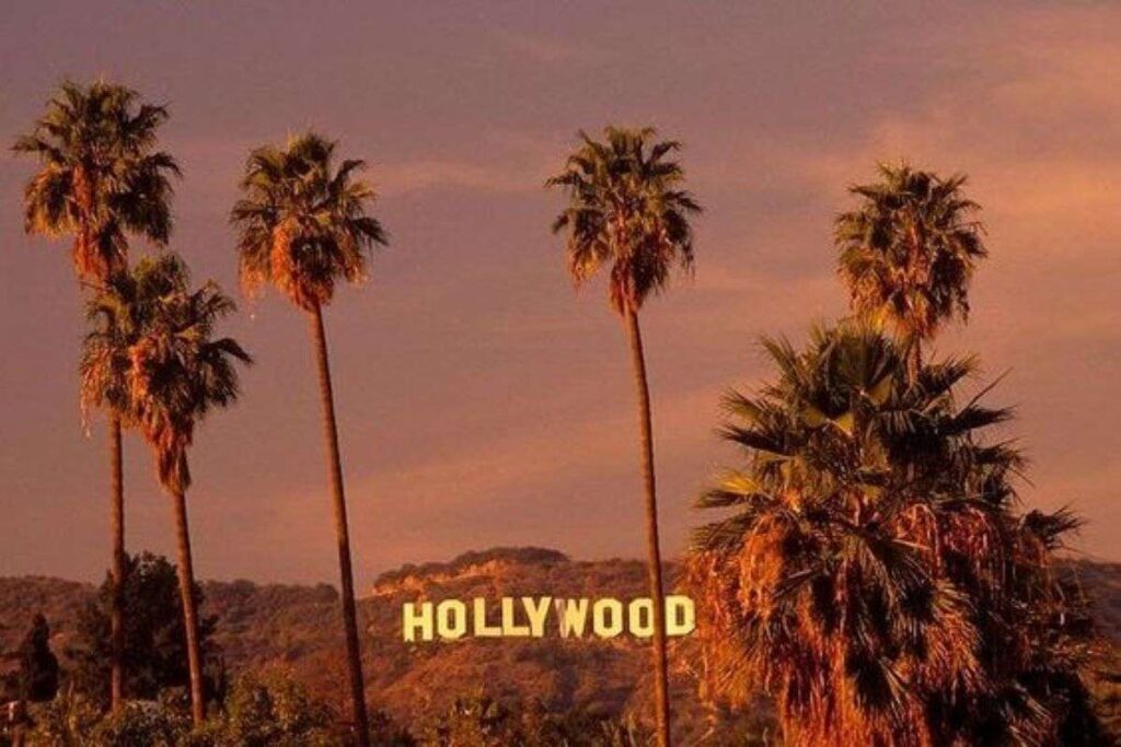 A view of the Hollywood sign in California