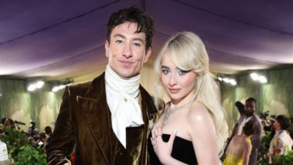 A picture of sabrina carpenter and barry keoghan