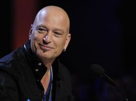 A picture of Howie Mandel.