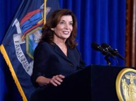 A picture of Kathy Hochul.