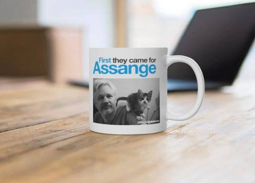 A picture of Julian Assange on a mug