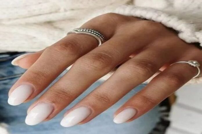 White Short Nails