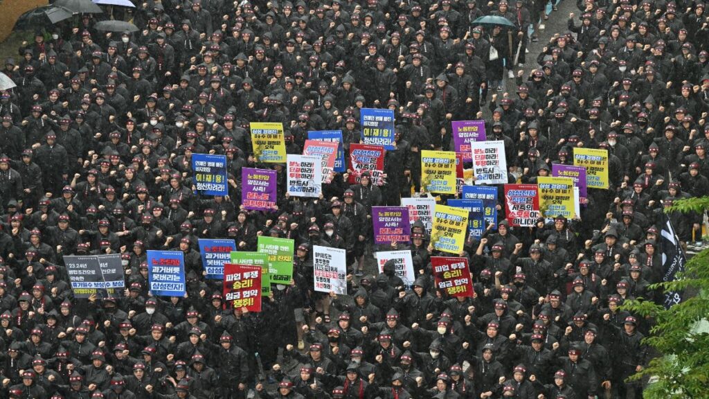 Samsung Workers