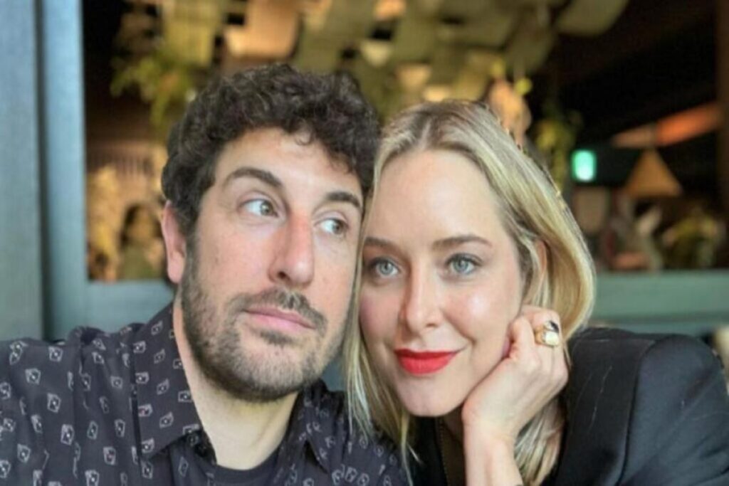 Jenny Mollen and her husband Jenny Mollen and her husband Jason Biggs