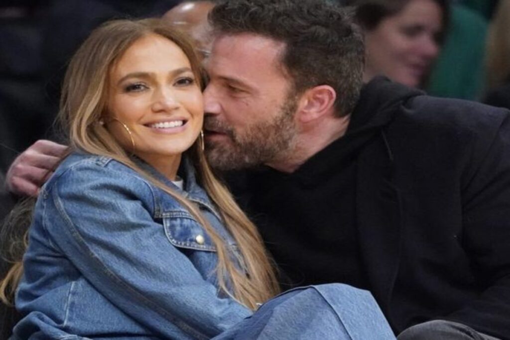 A picture of Jennifer Lopez and Ben Affleck