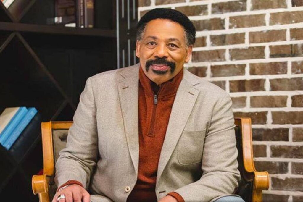 A picture of Tony Evans