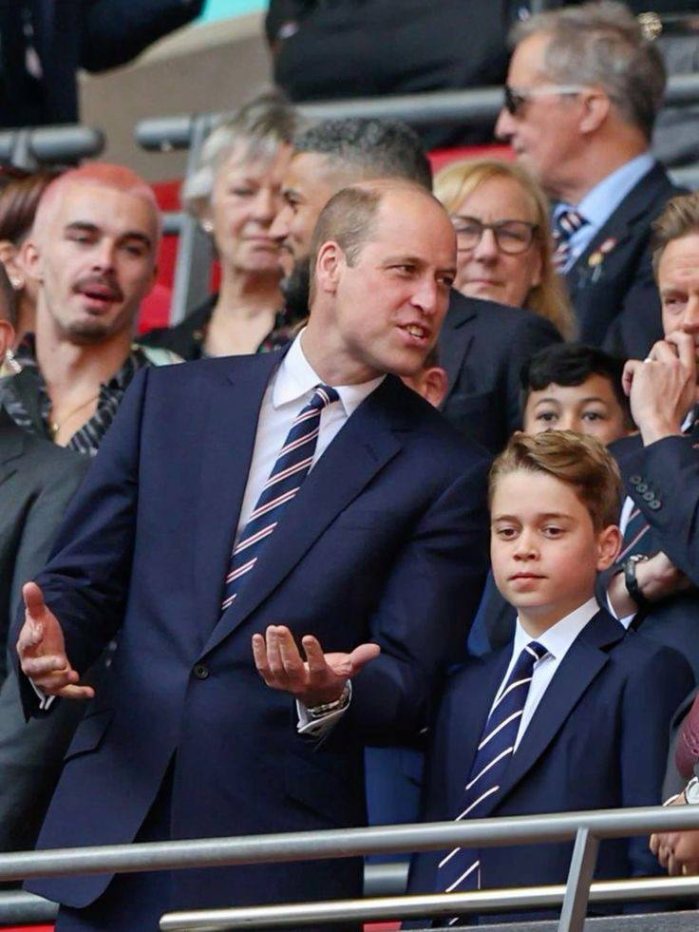 A picture of Prince William and his son