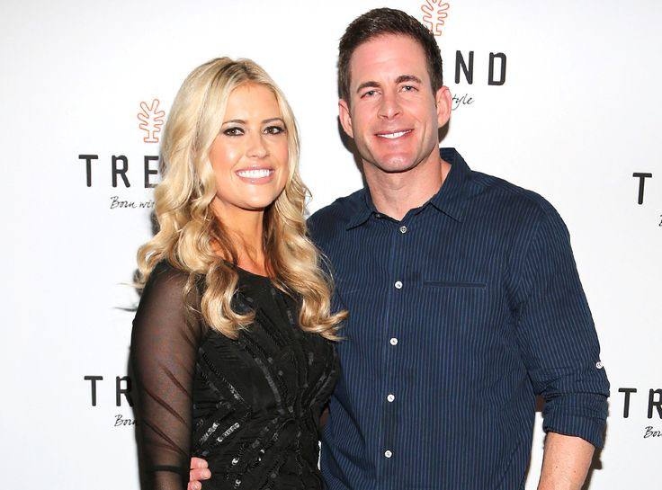 A picture of Christina Hall and Tarek El Moussa