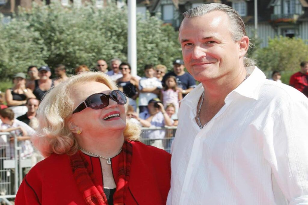 A picture of Gena Rowlands and her son, Nick Cassavetes.