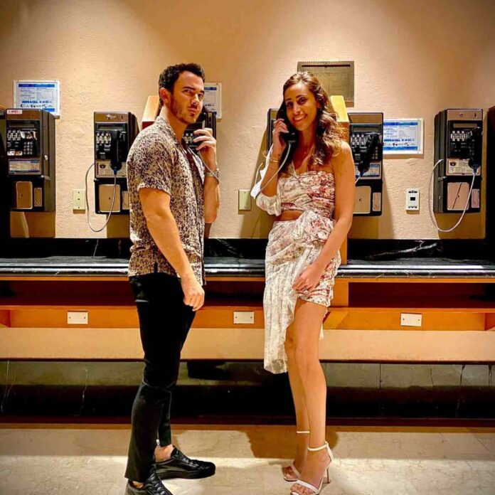 Kevin Jonas and his wife