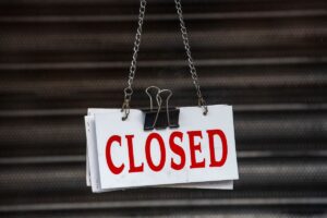 A picture of A closed sign