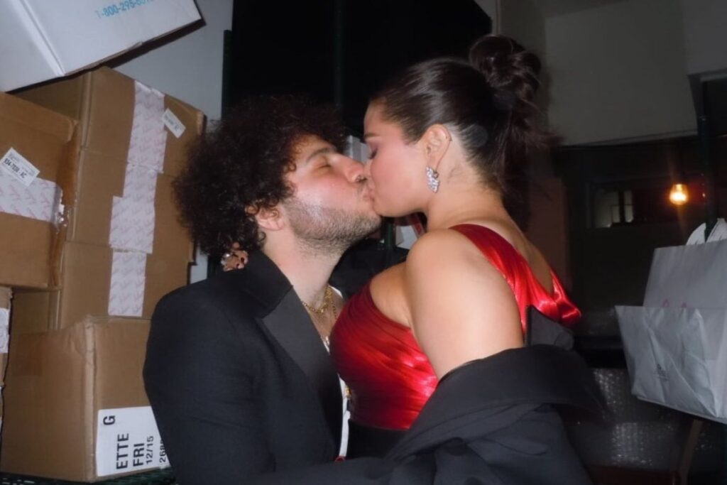 A picture of Benny Blanco and Selena Gomez kissing