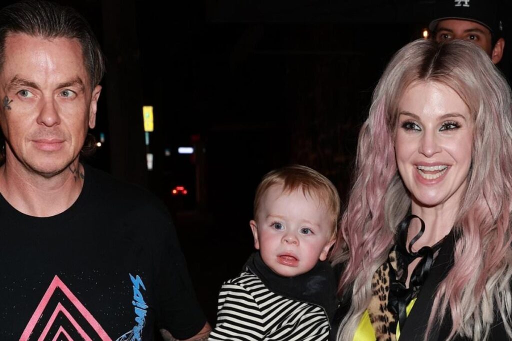 A picture of Kelly Osbourne, Sid Wilson and Sidney