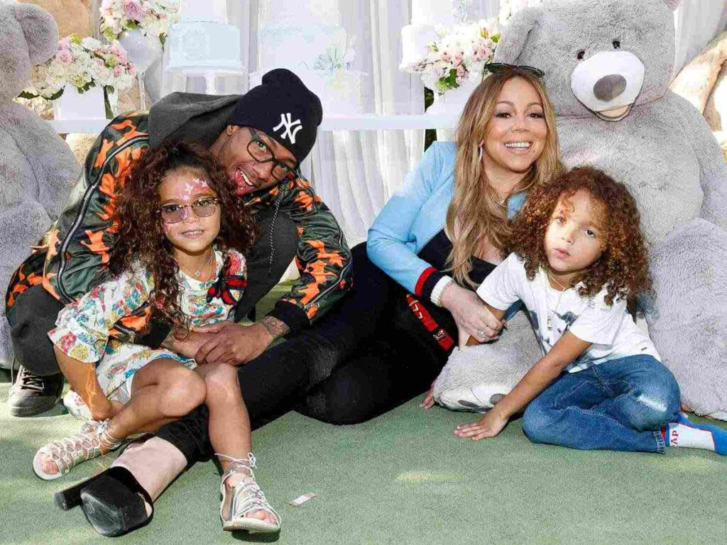 A picture of Nick Cannon, Mariah Carey, and their kids